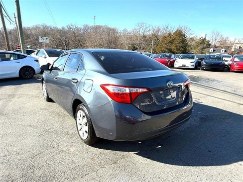 Used 2015 Toyota Corolla LE image 3