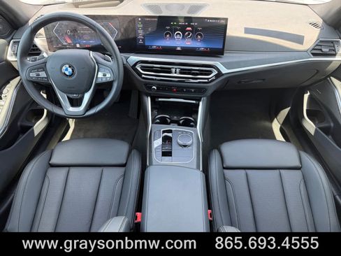 Used 2024 BMW 330i xDrive Sedan w/ Premium Package AWD/4WD image 17