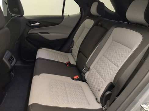Used 2023 Chevrolet Equinox LT FWD image 18