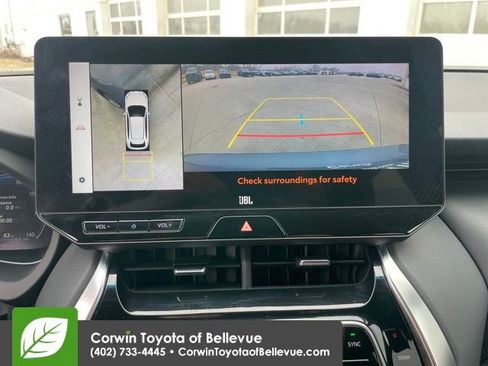 Used 2023 Toyota Venza Limited image 19