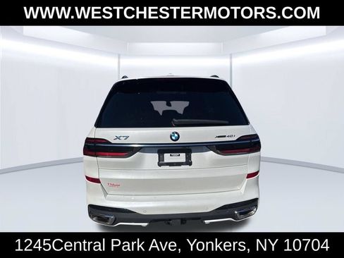 Used 2024 BMW X7 xDrive40i w/ M Sport Package AWD/4WD image 5