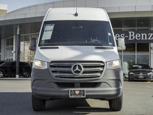 Used 2019 Mercedes-Benz Sprinter 144 Cargo image 2