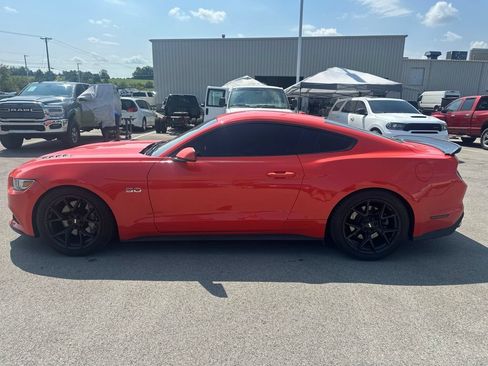 Used 2015 Ford Mustang GT Premium w/ Equipment Group 401A RWD image 8