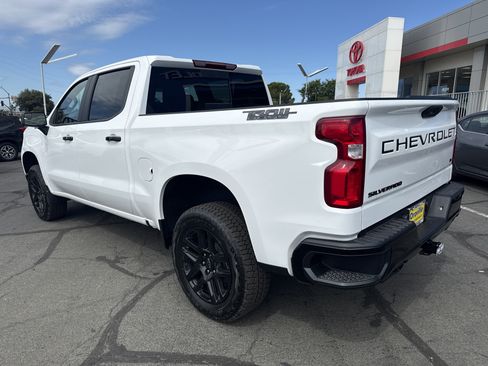 New 2026 Chevrolet Silverado 1500 LT Trail Boss w/ Convenience Package II AWD/4WD image 3
