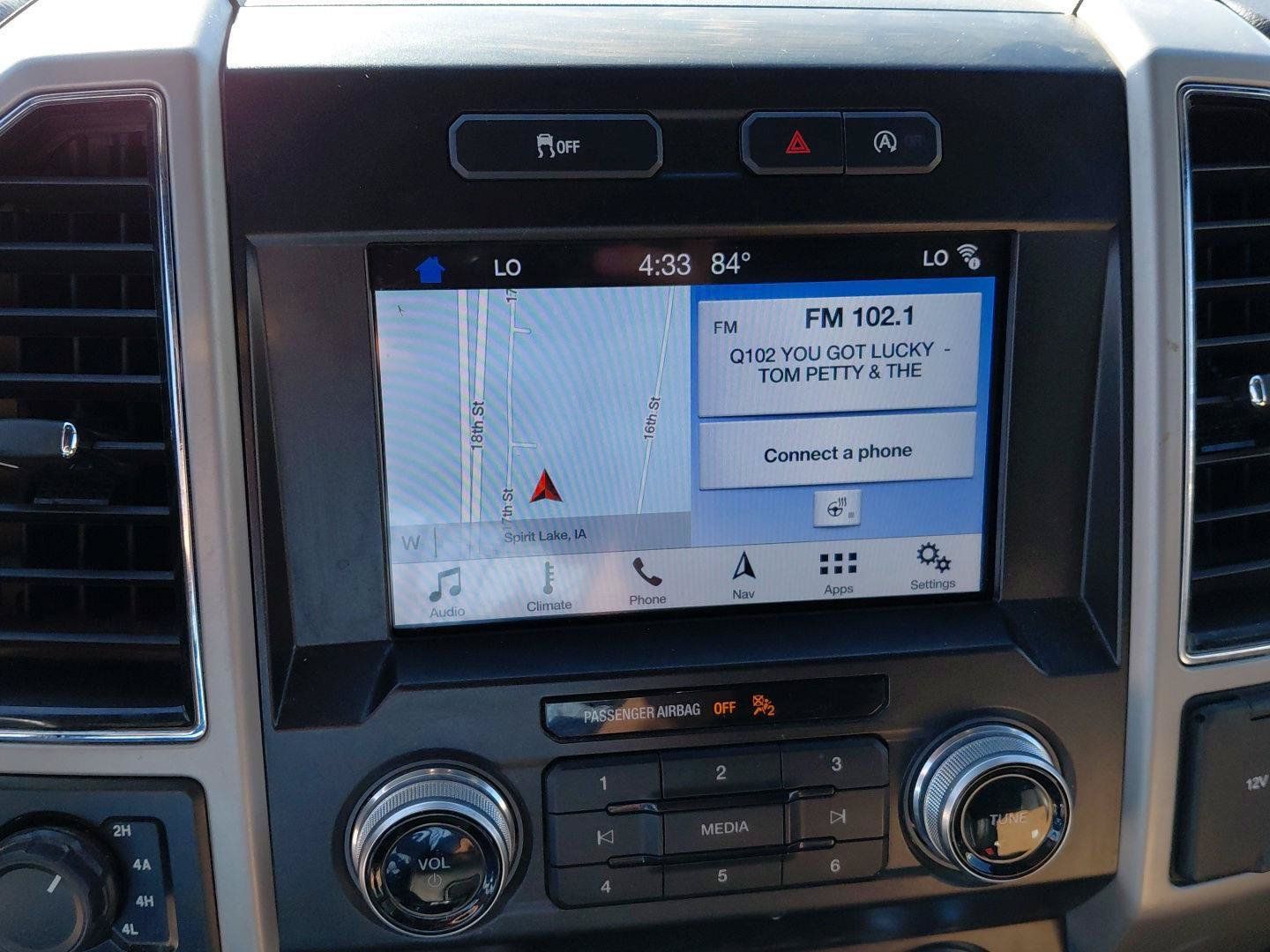Used 2019 Ford F150 Lariat w/ Equipment Group 502A Luxury AWD/4WD image 31
