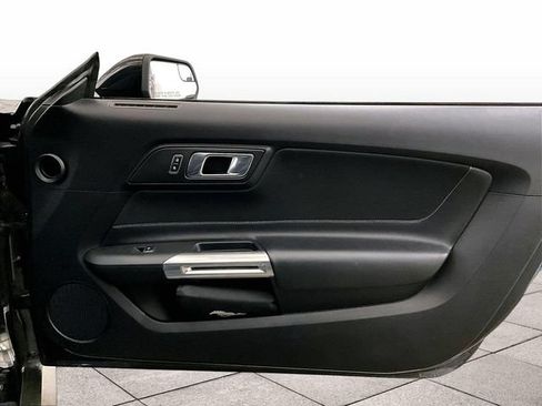 Used 2018 Ford Mustang GT w/ Black Accent Pkg RWD image 23