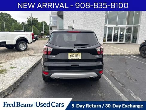 Used 2017 Ford Escape SE w/ SE Cold Weather Package AWD/4WD image 7