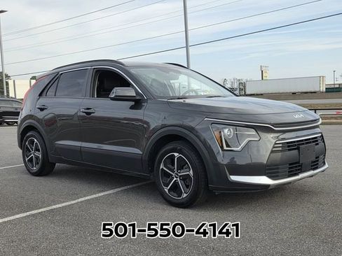 Used 2023 Kia Niro EX image 4