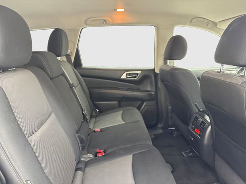 Used 2019 Nissan Pathfinder SV FWD image 45