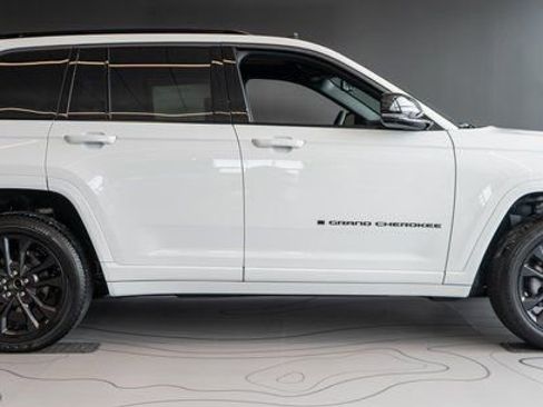 New 2026 Jeep Grand Cherokee Limited image 4
