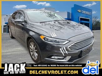 Used 2017 Ford Fusion SE w/ Fusion SE Technology Package video 1