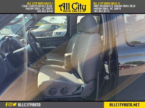 Used 2003 Nissan Frontier SE RWD image 20