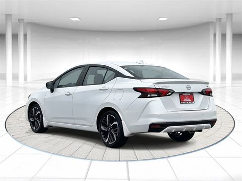 Used 2025 Nissan Versa SR w/ Trunk Package image 2