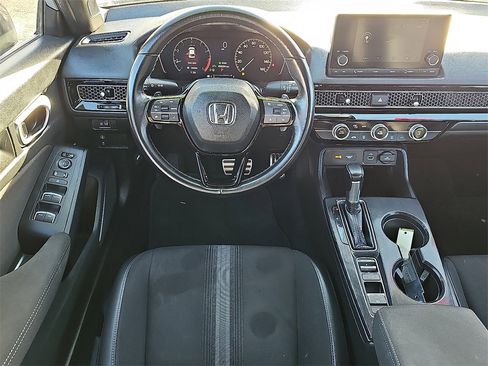 Used 2023 Honda Civic Sport image 11