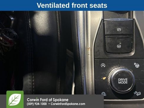 Used 2020 Ford Explorer Platinum image 16