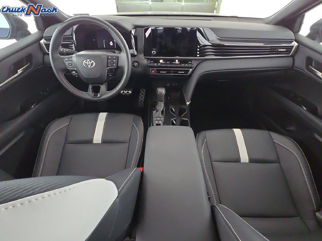 Used 2026 Toyota Camry SE FWD image 25