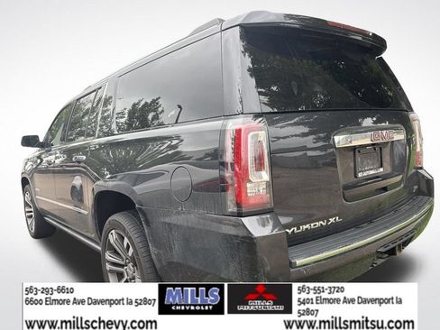 Used 2020 GMC Yukon XL Denali w/ Denali Ultimate Package AWD/4WD image 3