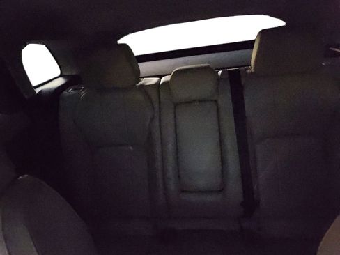 Used 2017 Land Rover Range Rover Evoque SE image 14