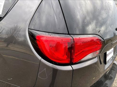 Used 2018 Chrysler Pacifica Limited w/ Advanced Safetytec Group image 28