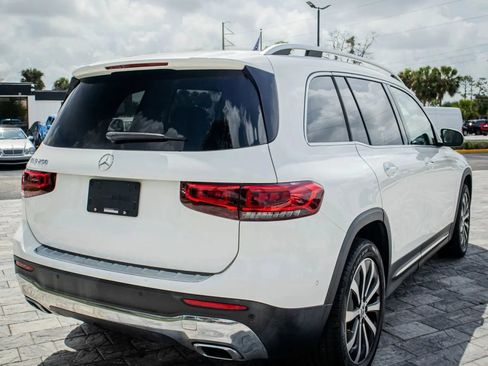 Used 2020 Mercedes-Benz GLB 250 w/ Premium Package image 7