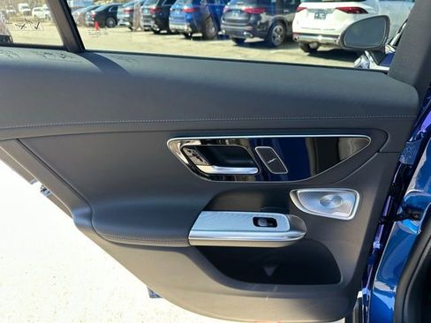 Used 2026 Mercedes-Benz GLC 300 4MATIC image 17