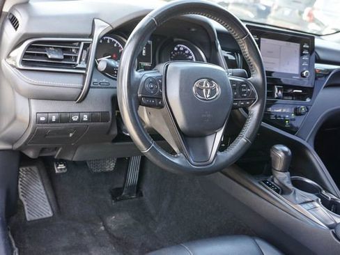 Used 2023 Toyota Camry SE image 10