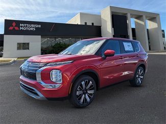 New 2025 Mitsubishi Outlander SE video 1