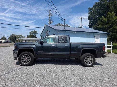 Used 2017 GMC Sierra 1500 SLT w/ SLT Premium Package AWD/4WD image 3