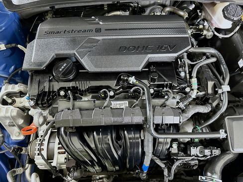 Used 2021 Hyundai Elantra SEL image 32