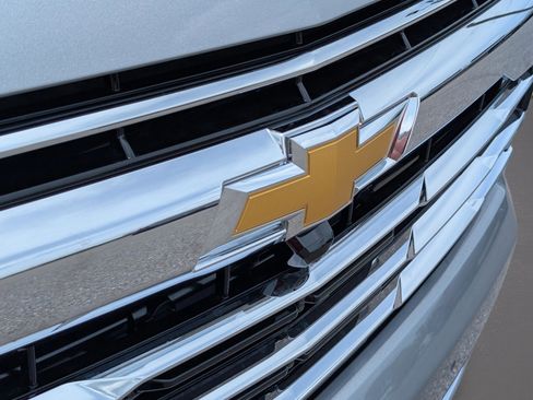 New 2026 Chevrolet Suburban LT w/ Comfort Package RWD image 5