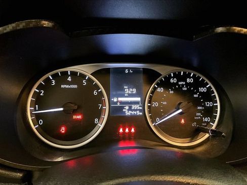 Used 2023 Nissan Versa S FWD image 19