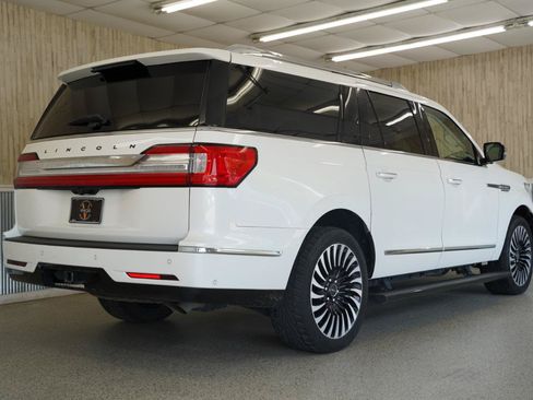 Used 2020 Lincoln Navigator L Black Label AWD/4WD image 10