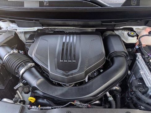 Used 2024 GMC Acadia Elevation image 22