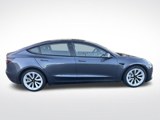 Used 2022 Tesla Model 3 Standard Range RWD image 8