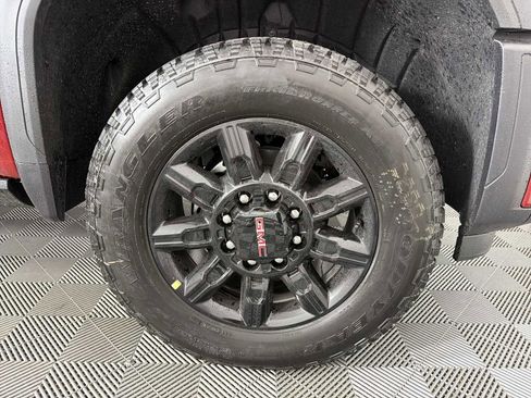 New 2026 GMC Sierra 2500 AT4 w/ AT4 Premium Plus Package AWD/4WD image 10
