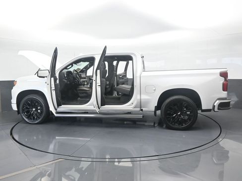 Used 2025 Chevrolet Silverado 1500 High Country w/ Technology Package image 88