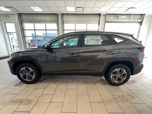 New 2026 Hyundai Tucson Blue SE AWD/4WD image 12
