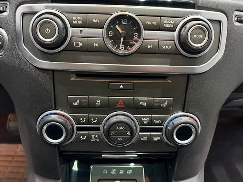 Used 2016 Land Rover LR4 HSE LUX AWD/4WD image 49