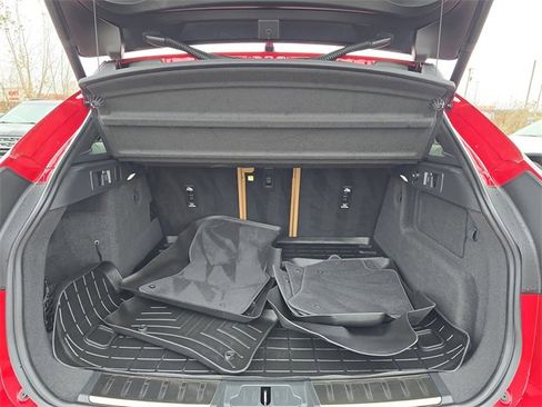 Used 2022 Jaguar F-PACE S image 27