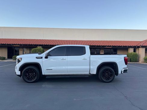Used 2024 GMC Sierra 1500 Elevation image 2