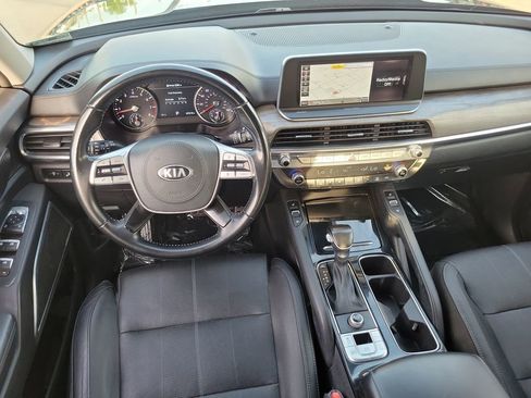 Used 2020 Kia Telluride SX image 4