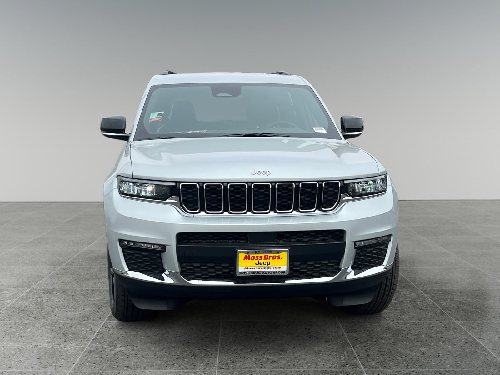 Used 2025 Jeep Grand Cherokee L Limited AWD/4WD image 8