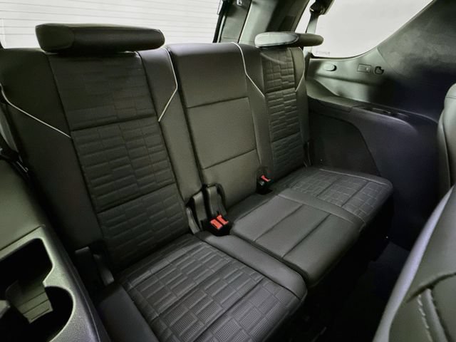 Used 2025 Cadillac Escalade Sport Platinum AWD/4WD image 29