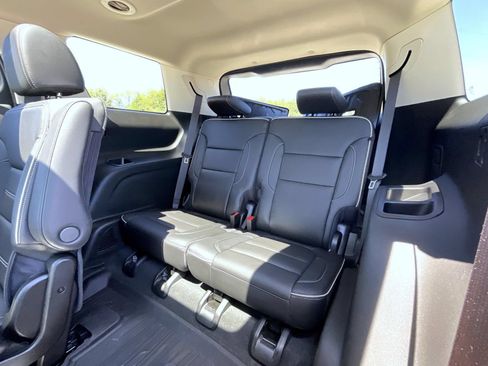Used 2023 GMC Acadia Denali w/ Denali Ultimate Package AWD/4WD image 20