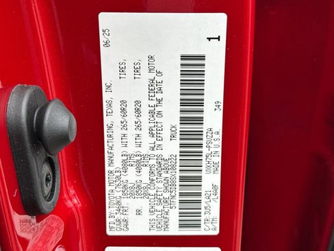 New 2025 Toyota Tundra Platinum image 33