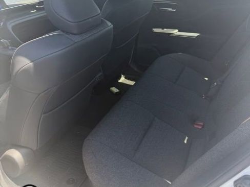 Used 2023 Toyota Crown XLE image 5