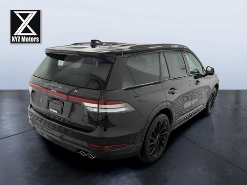 Used 2025 Lincoln Aviator Reserve w/ Jet Appearance Package image 6