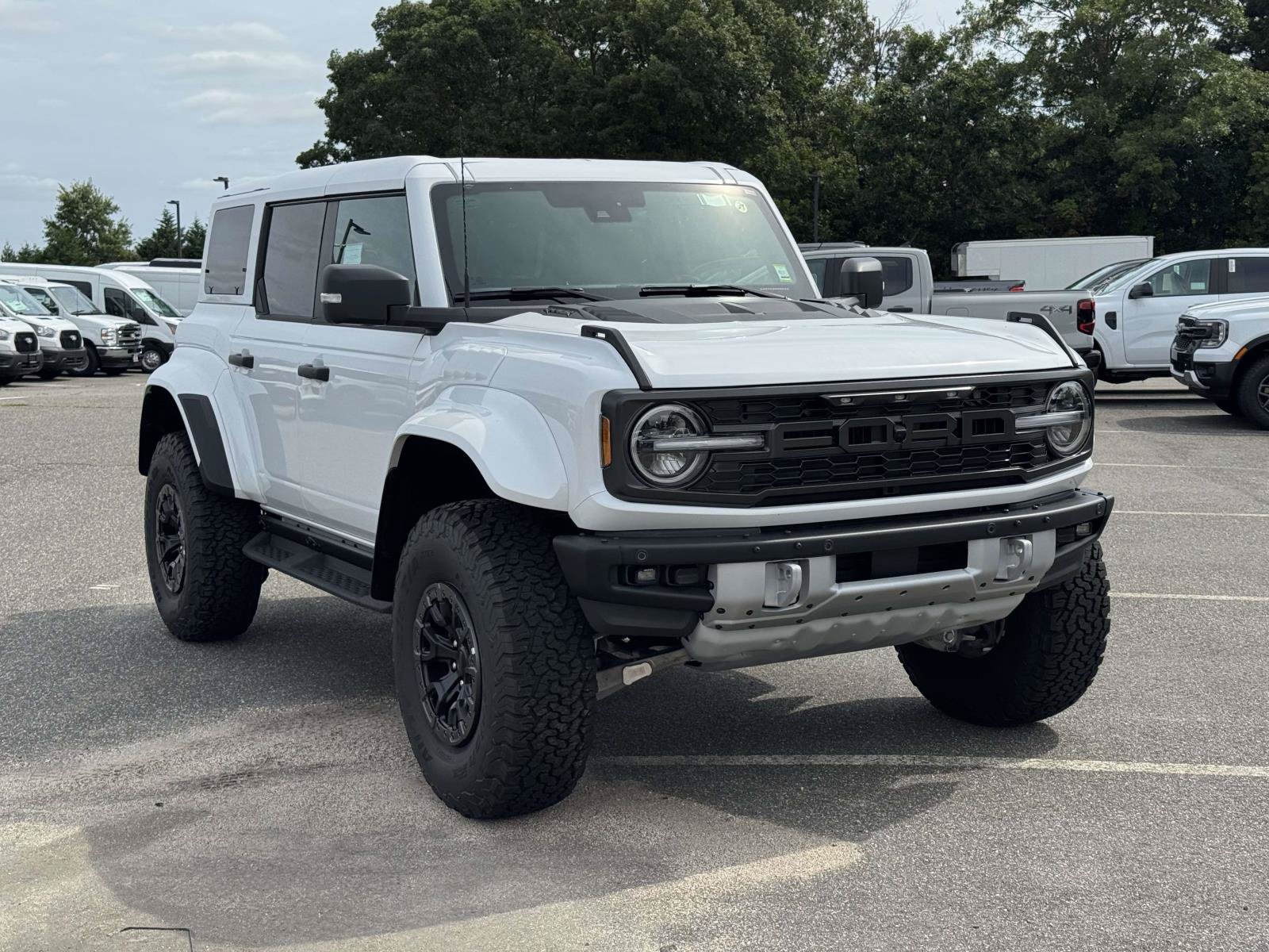 New 2026 Ford Bronco Raptor AWD/4WD image 2
