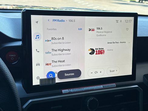 Used 2025 Toyota Tacoma TRD Off-Road image 16