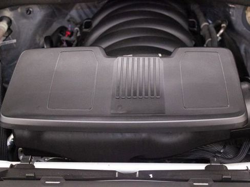 Used 2025 GMC Yukon Denali image 4